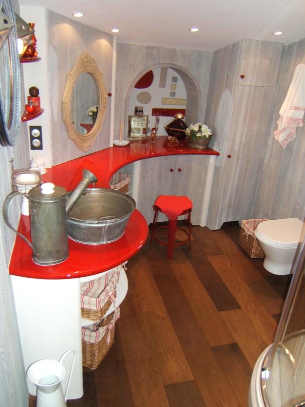 Salle de Bain Rouge Chinois